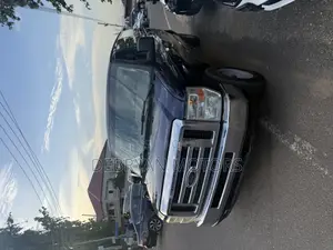Ford E350 2013 Blue