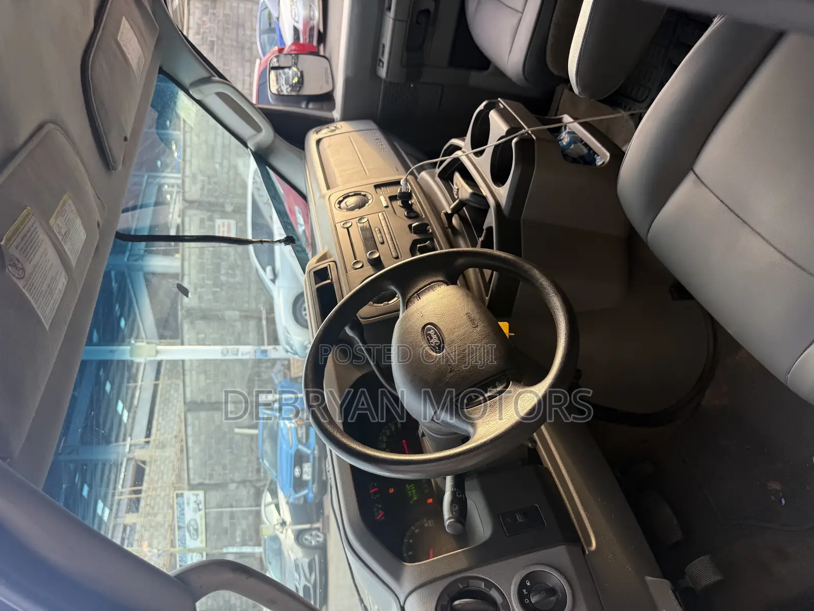 Ford E350 2013 Blue