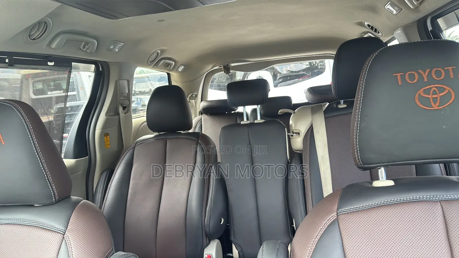 Toyota Sienna XLE 8-Passenger 4dr Minivan (3.5L 6cyl 6A) 2014 White