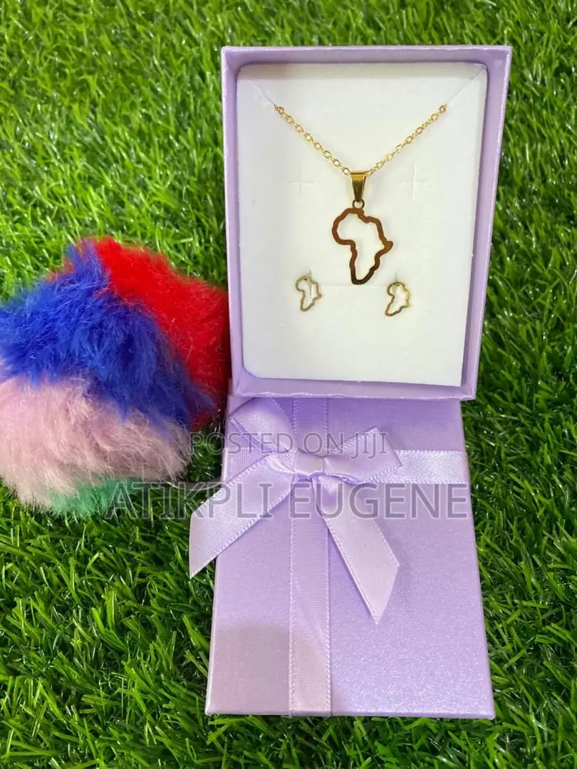 Jewelries World