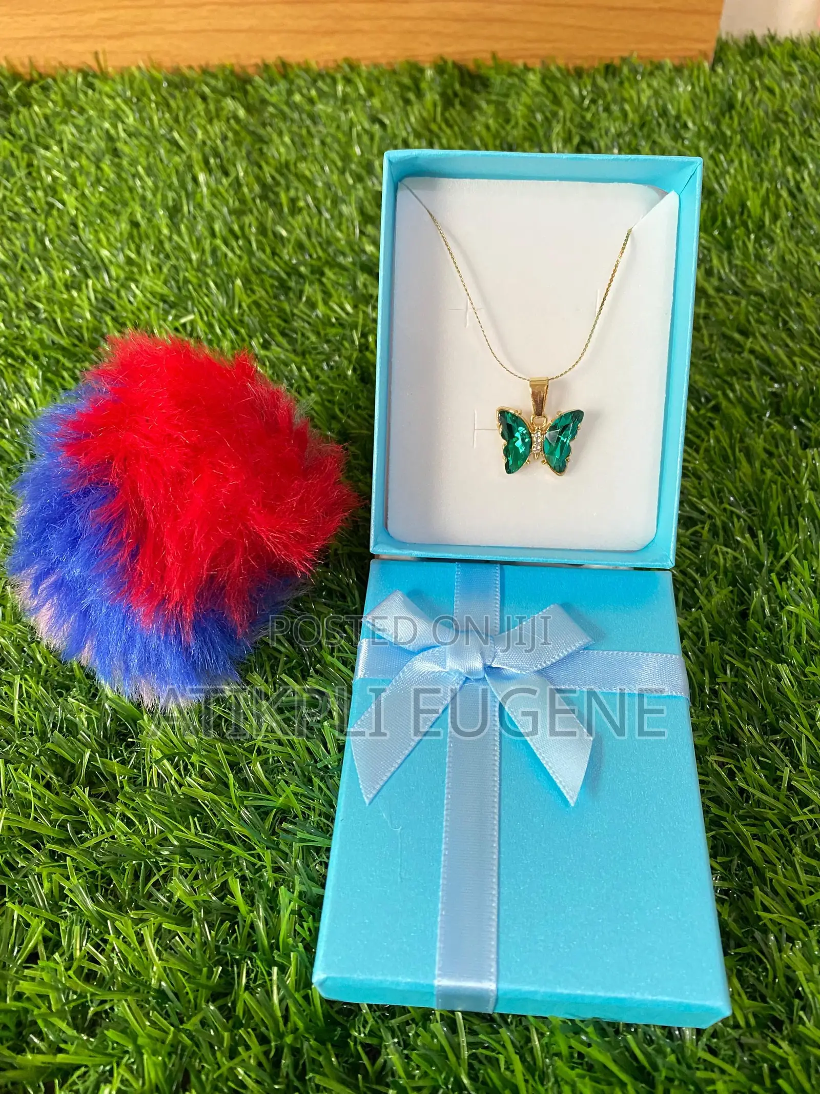 Jewelries World