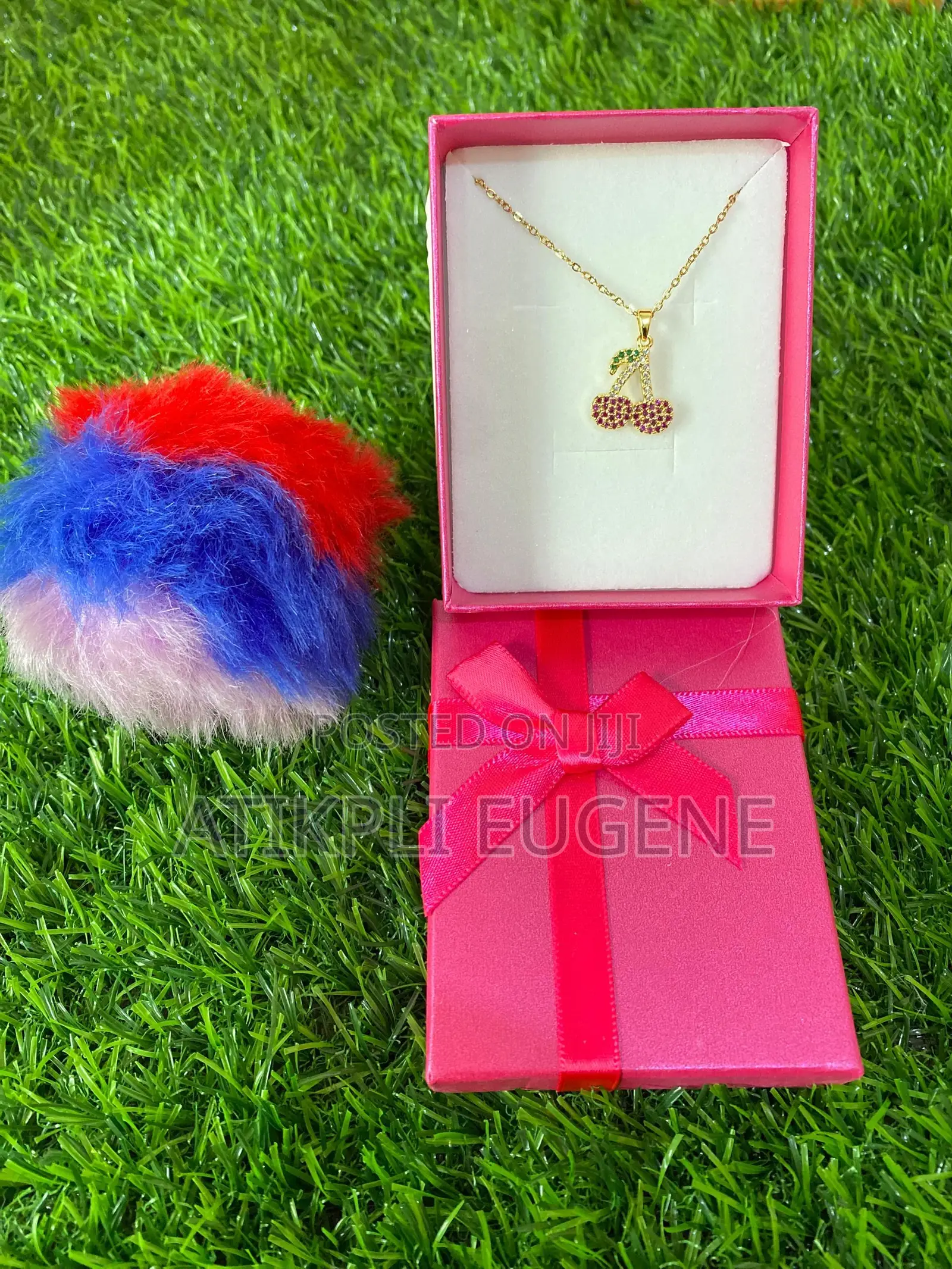 Jewelries World