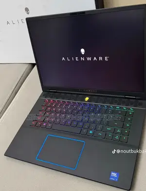 Photo - New Laptop Alienware M17x R2 16GB Intel Core Ultra 7 SSD 1T