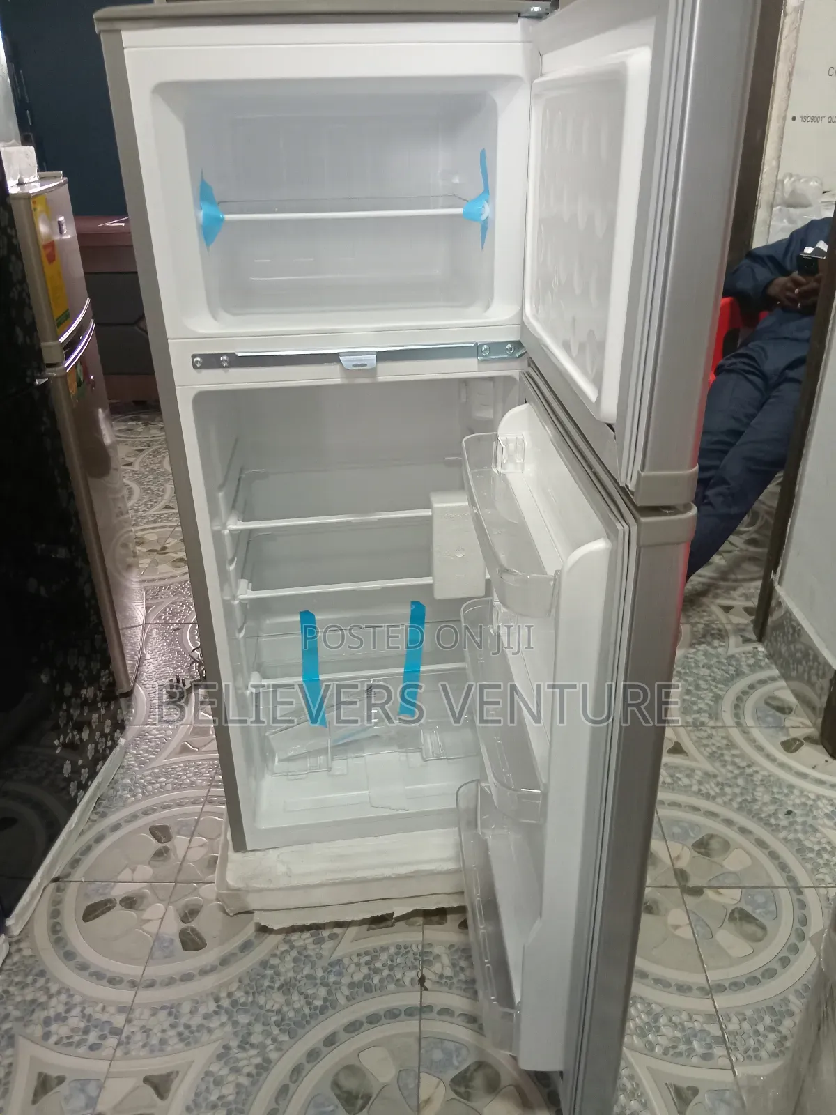 Household Supportive Roch 117liters Double Door Roch Fridge