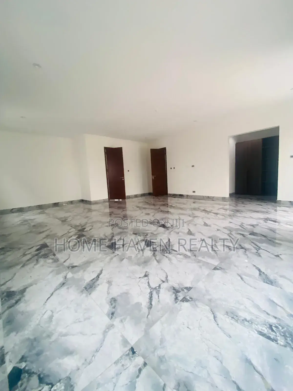 5bdrm House in Lagos Avenue, East Legon for rent
