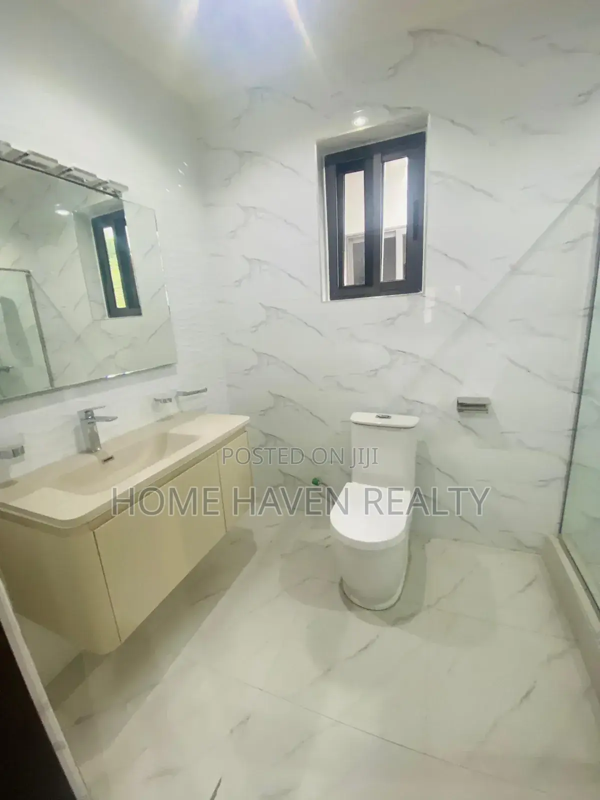5bdrm House in Lagos Avenue, East Legon for rent