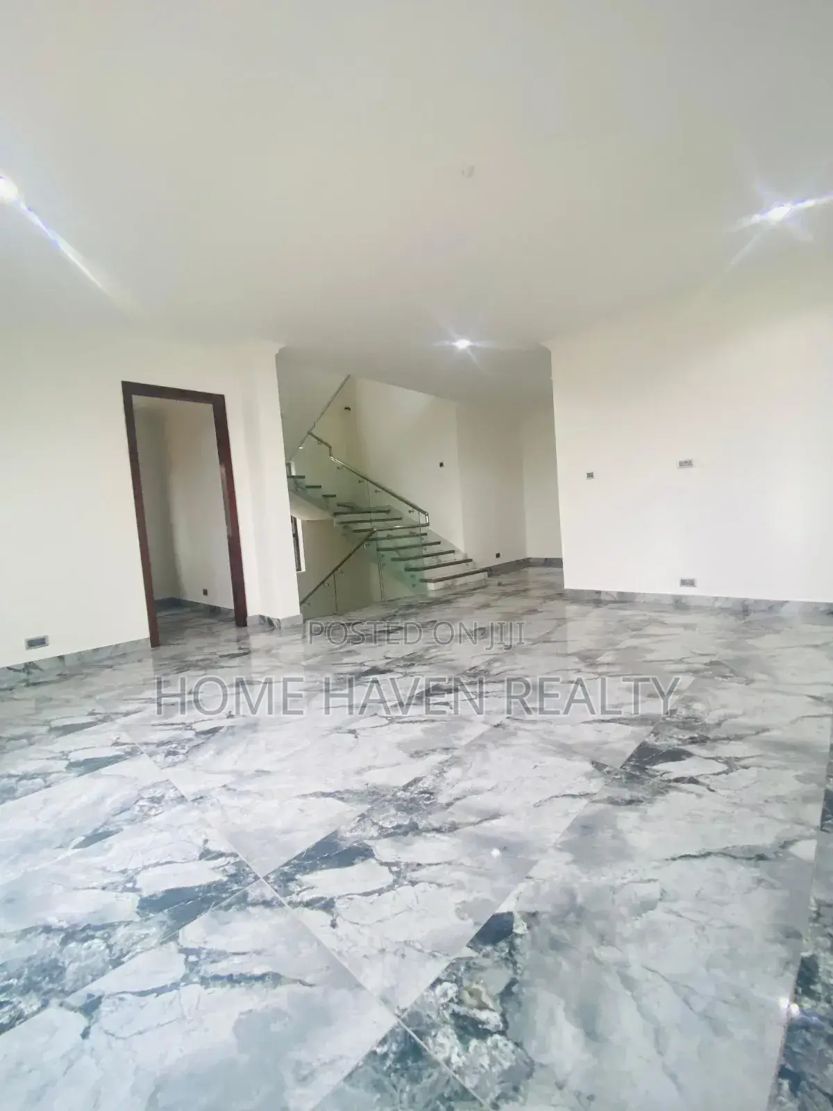 5bdrm House in Lagos Avenue, East Legon for rent