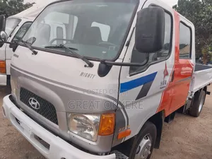 Hyundai Mighty Double Cabin