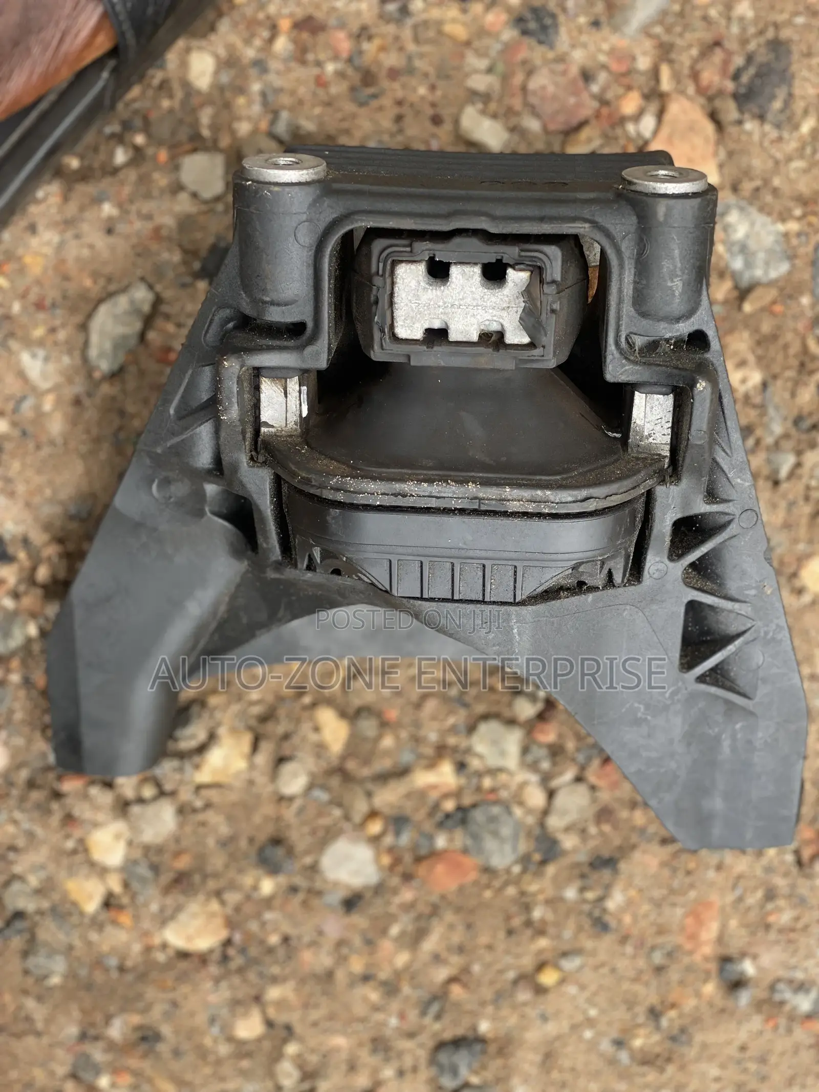 Honda CRV 2024 Engine Seat