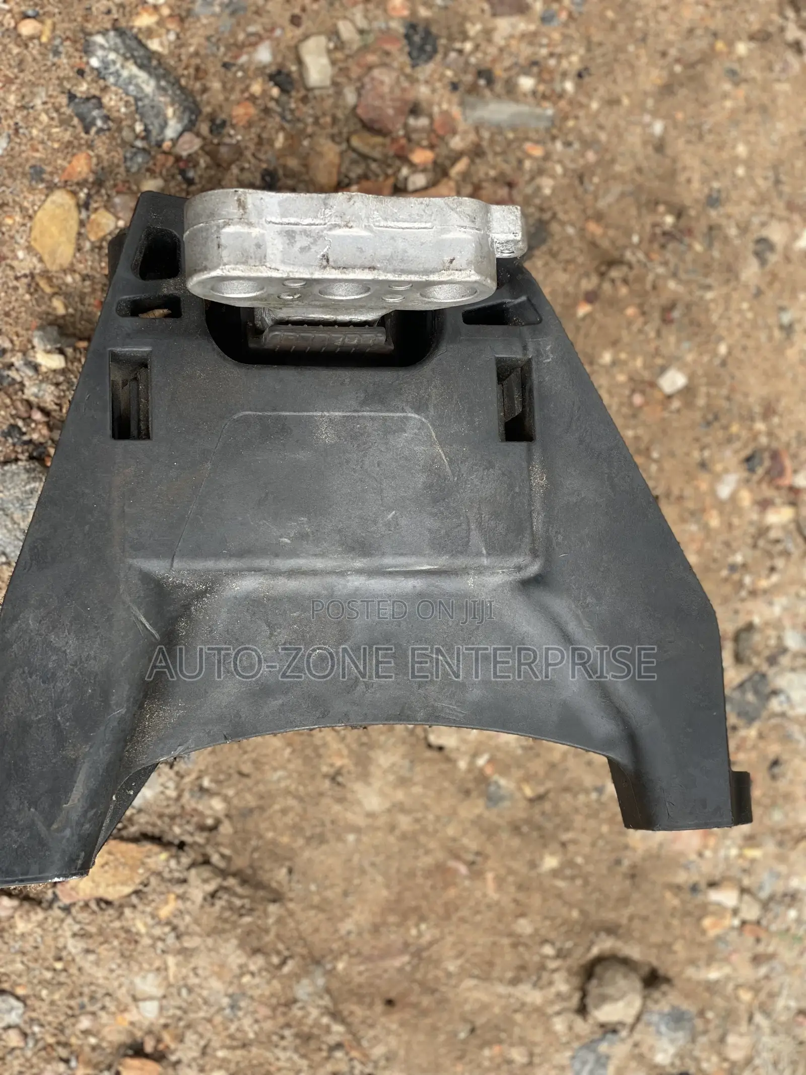 Honda CRV 2024 Engine Seat