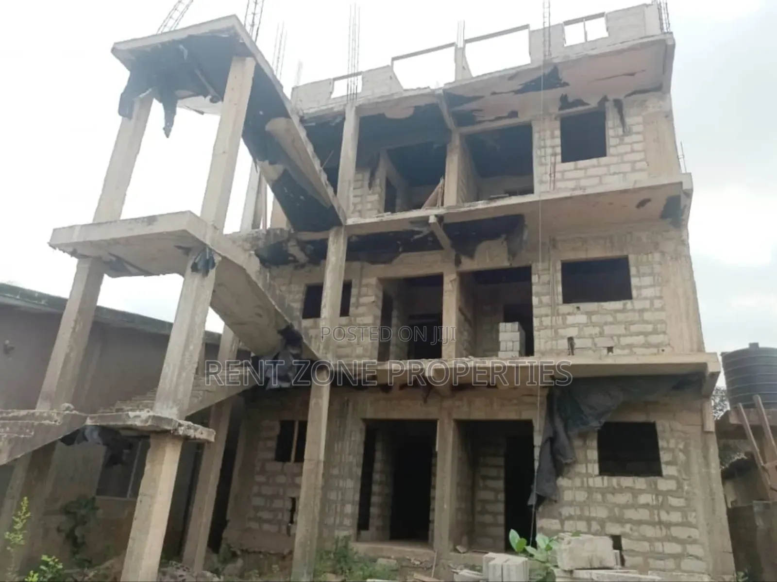 14bdrm Apartment in Rent Zone Properties, Ashaley Botwe for sale