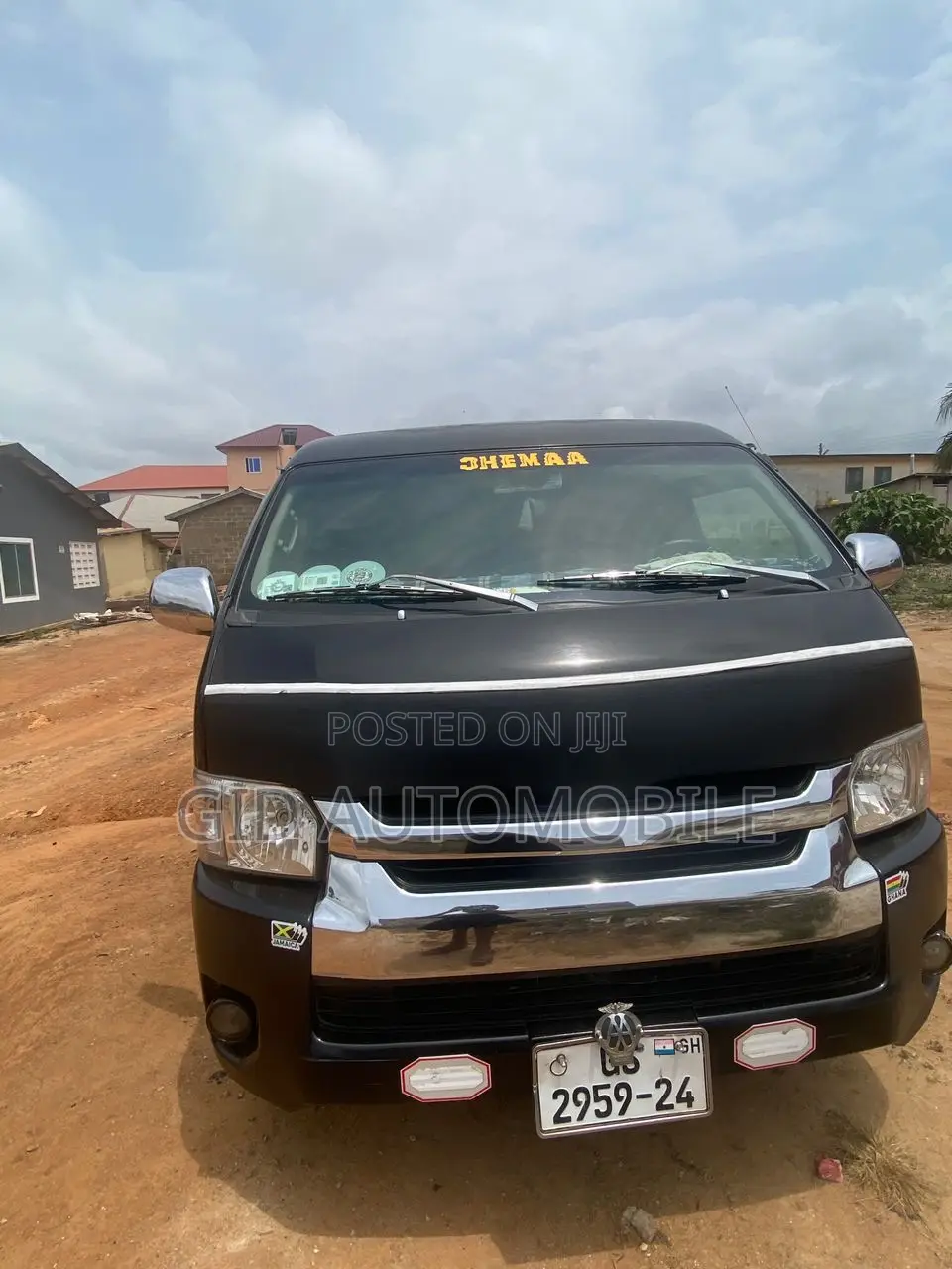 Toyota HiAce 2012 Black