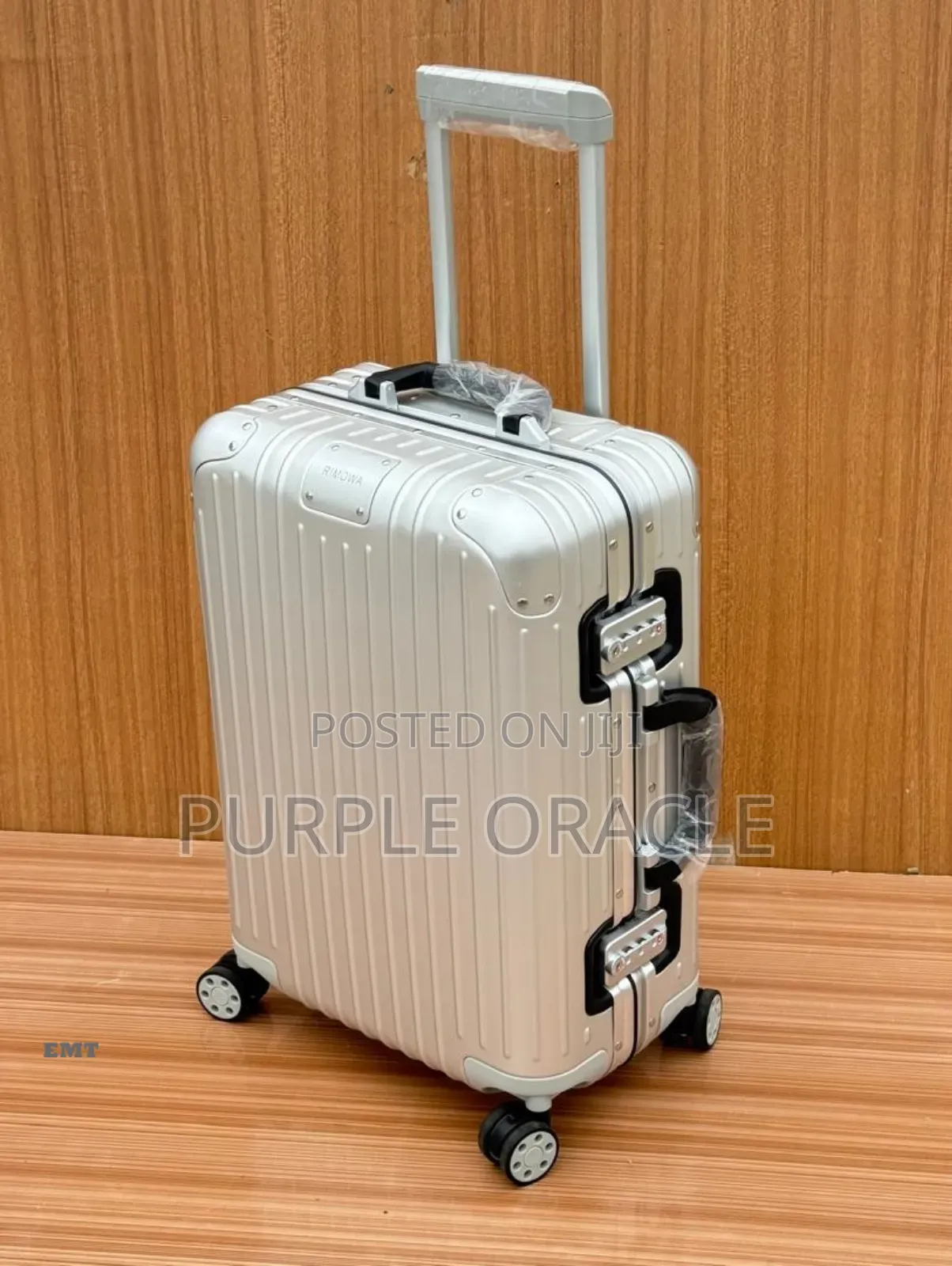 Original Cabin Silver Suitcase.