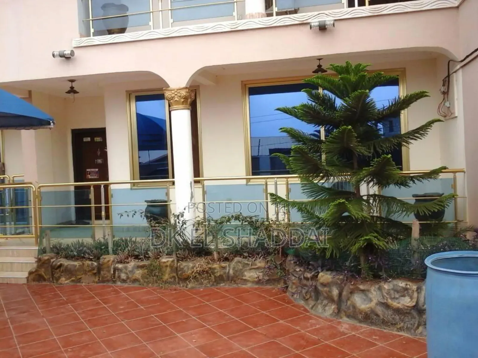 4bdrm House in Pokuase for sale