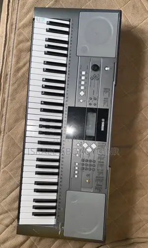 Yamaha Ypt 330