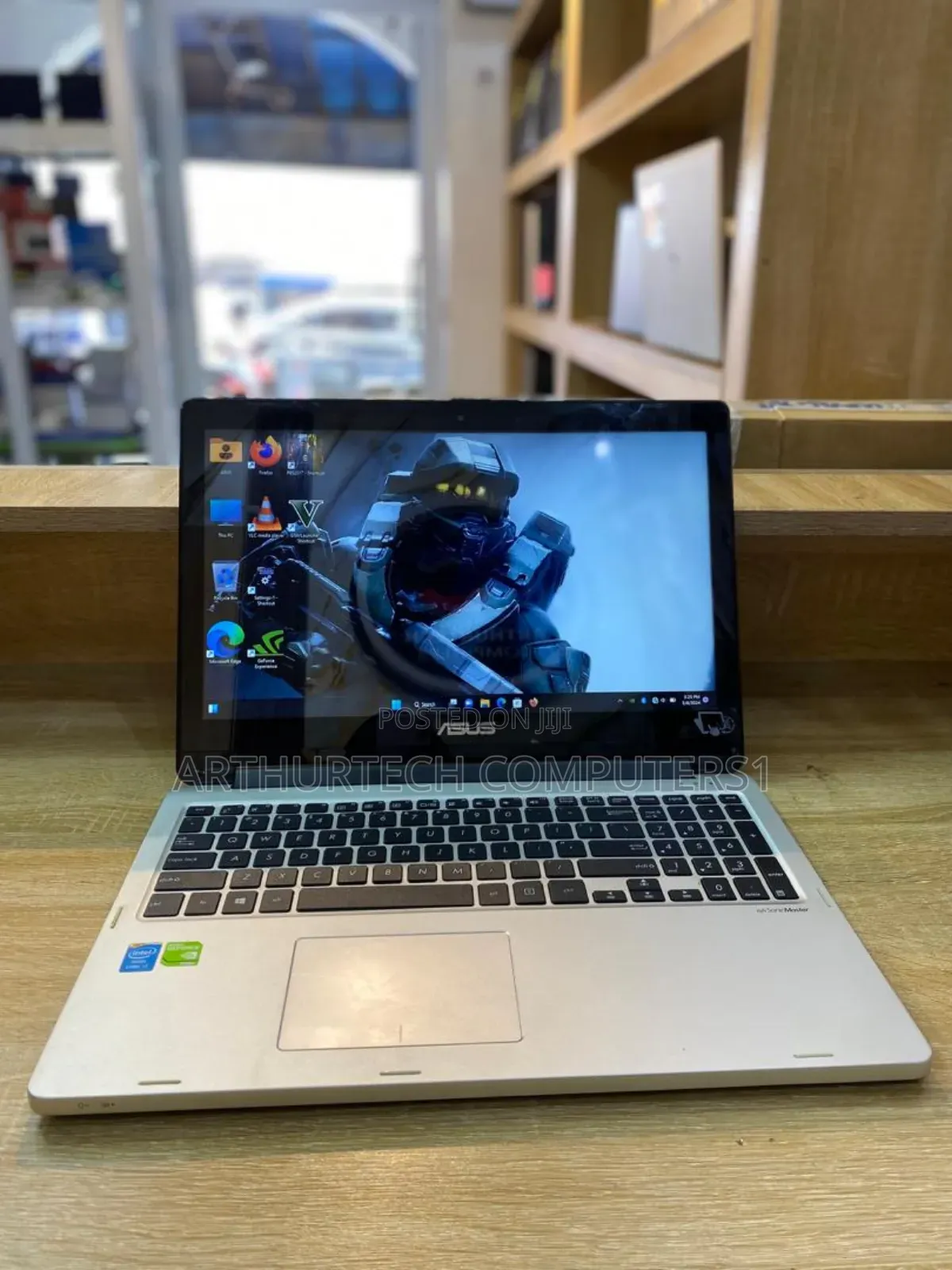 Laptop Asus Transformer Book Flip TP500LA 8GB Intel Core I7 HDD 1T