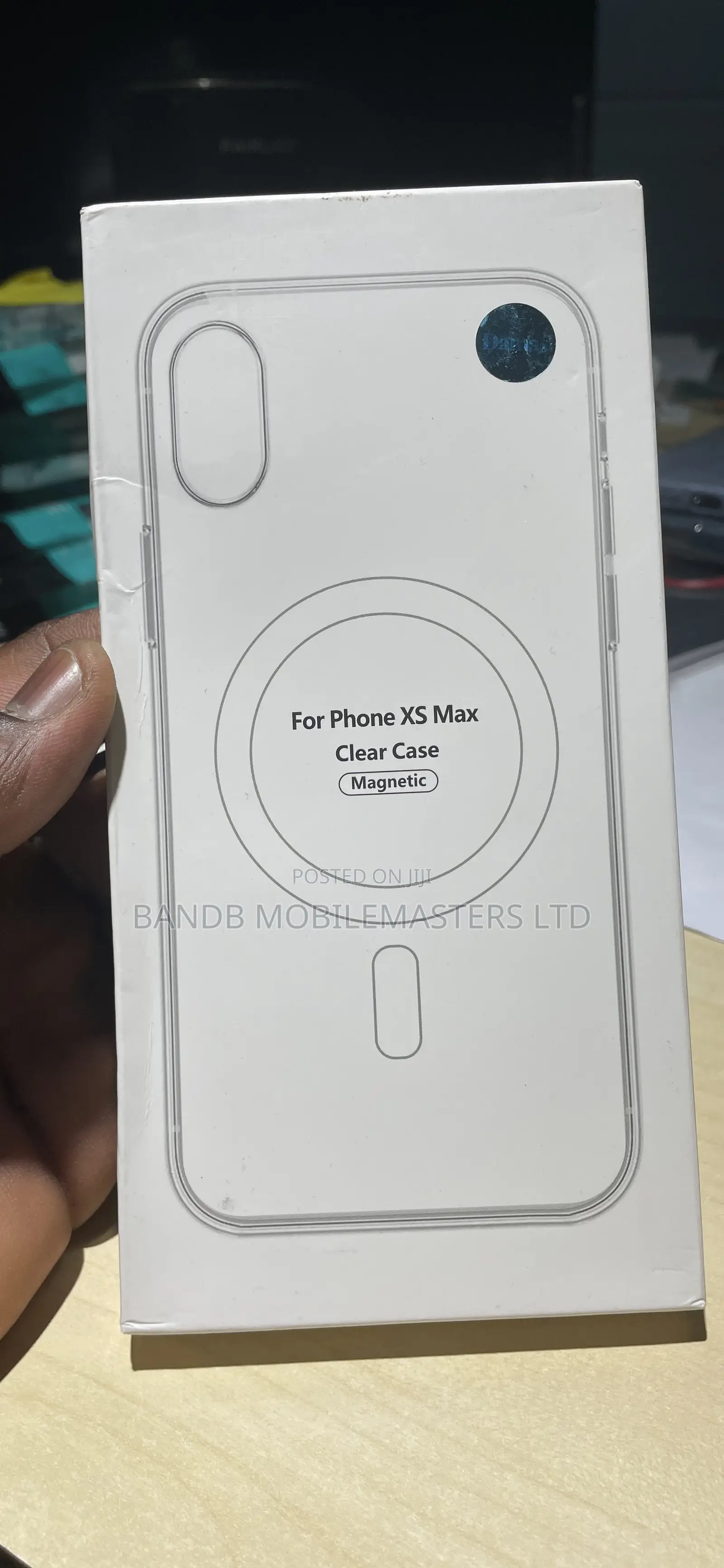 iPhone and Samsung Clear Case Magnetic