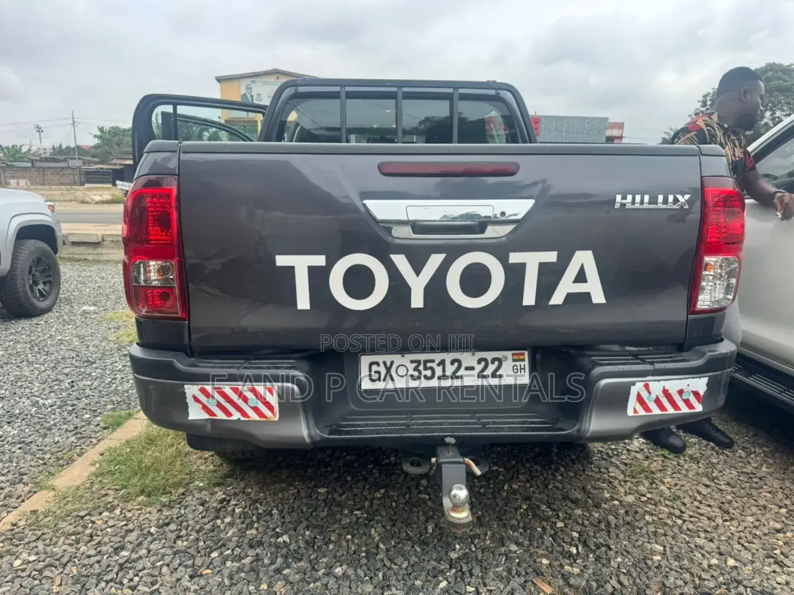 Hikux Pickup for Rent