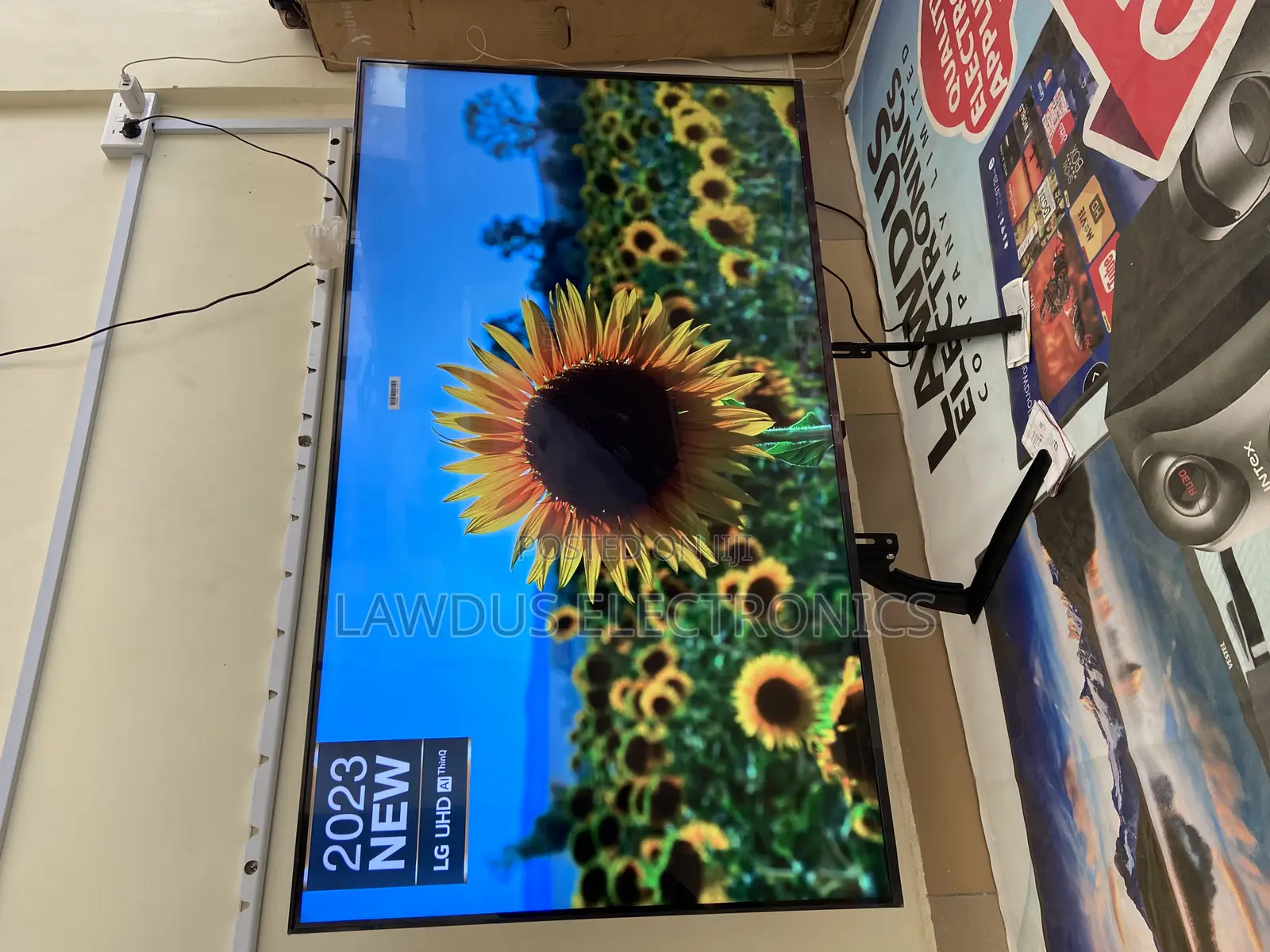 Lg 55” Smart Tv 2023/2024 Model
