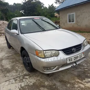 Toyota Corolla 1999 Silver