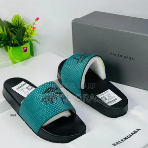 Balenciaga Slides With Packaging