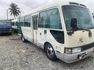 Toyota Coaster 2014 Green