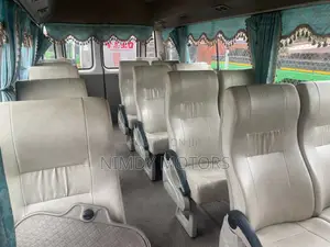 Toyota Coaster 2014 Green