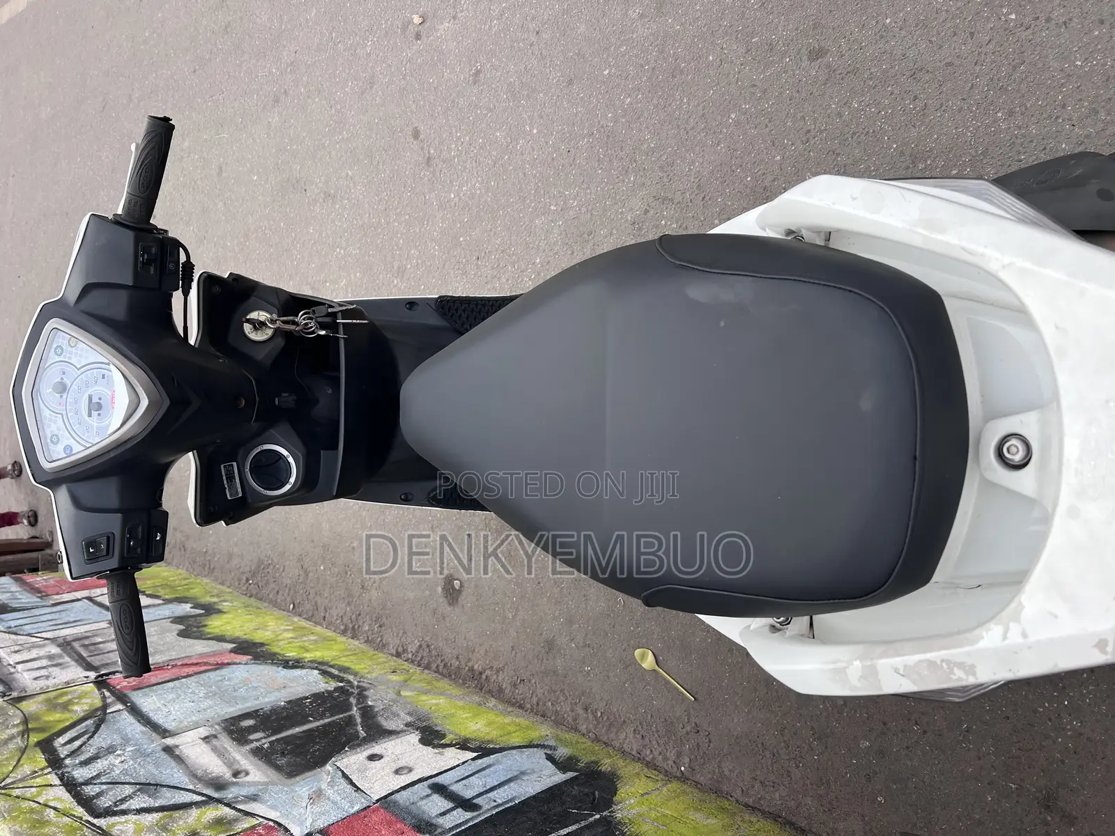 Piaggio Scooter 2025 White