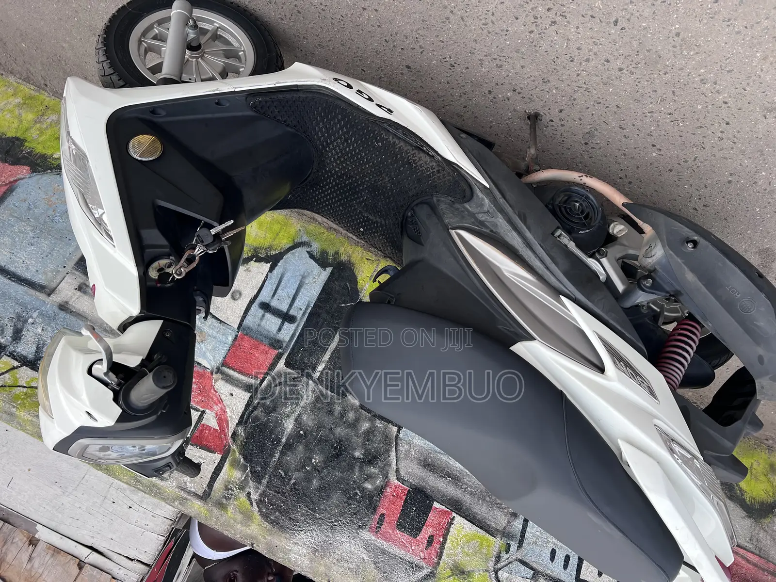 Piaggio Scooter 2025 White