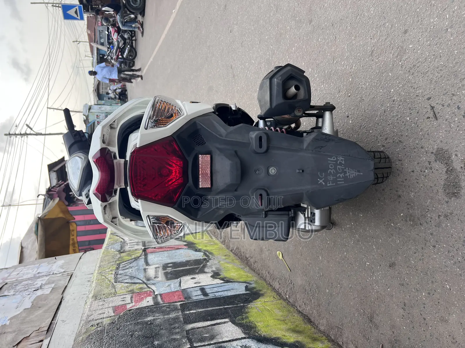 Piaggio Scooter 2025 White