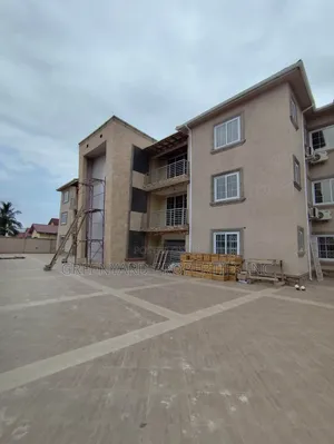 2bdrm Apartment in School Junction, Adjiriganor for rent