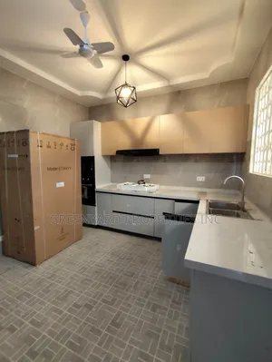 2bdrm Apartment in School Junction, Adjiriganor for rent