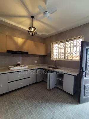 2bdrm Apartment in School Junction, Adjiriganor for rent