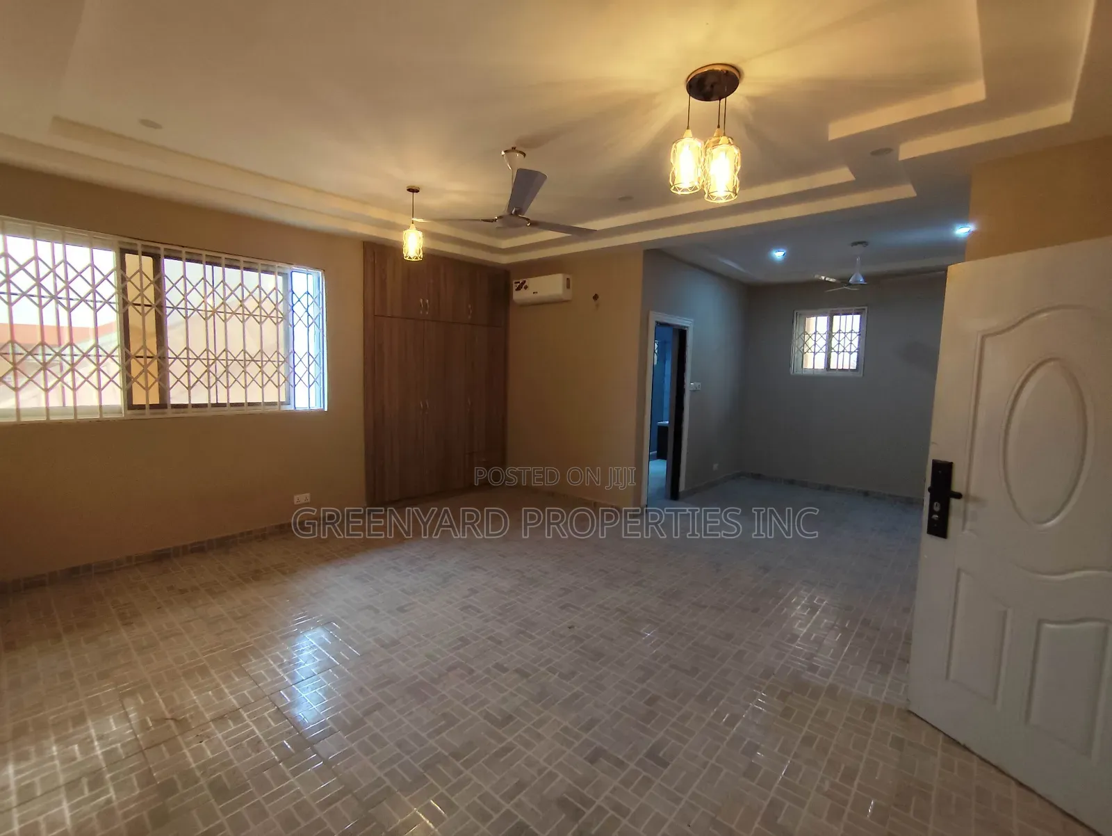 2bdrm Apartment in School Junction, Adjiriganor for rent