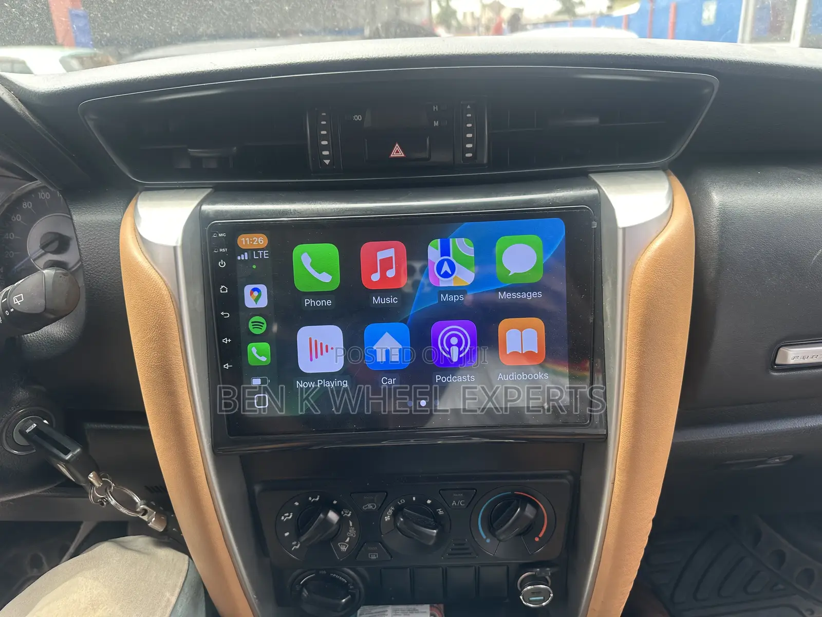 Toyota Fortuner Android Carplay