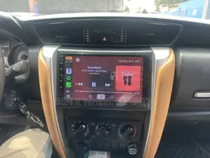 Toyota Fortuner Android Carplay