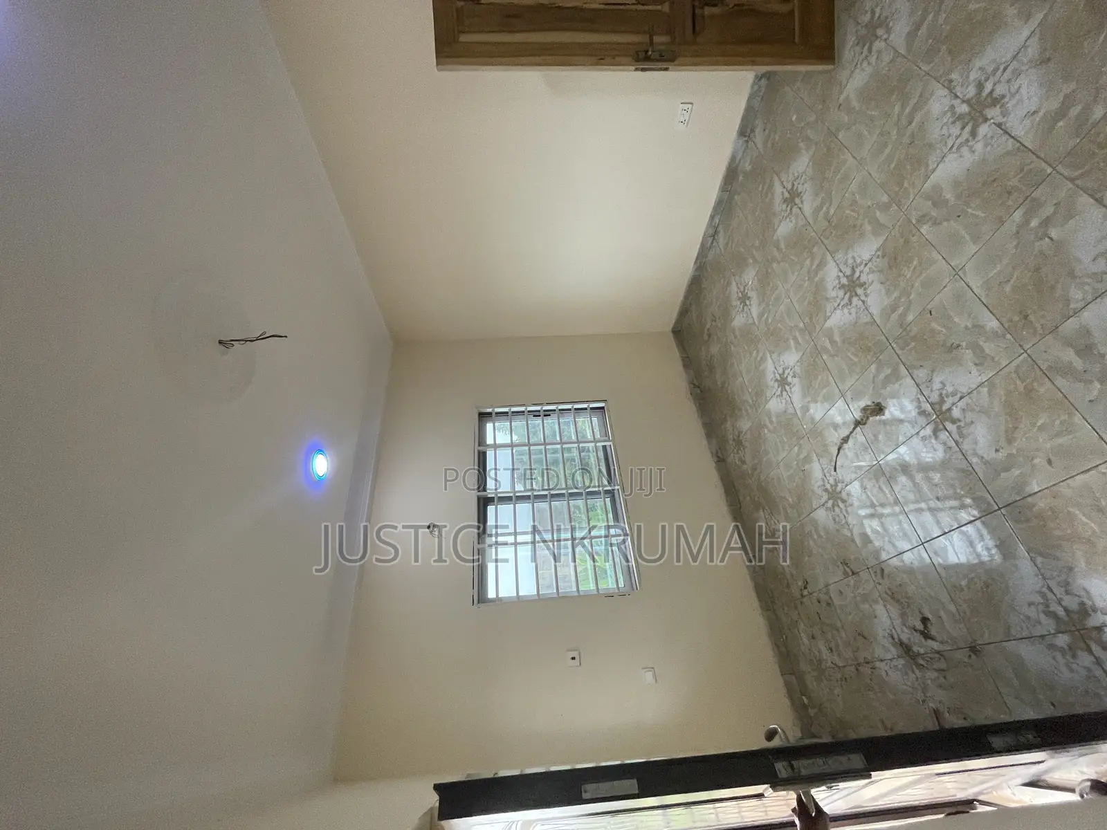 2bdrm Apartment in Mr Justice Estate, Bortiano for rent