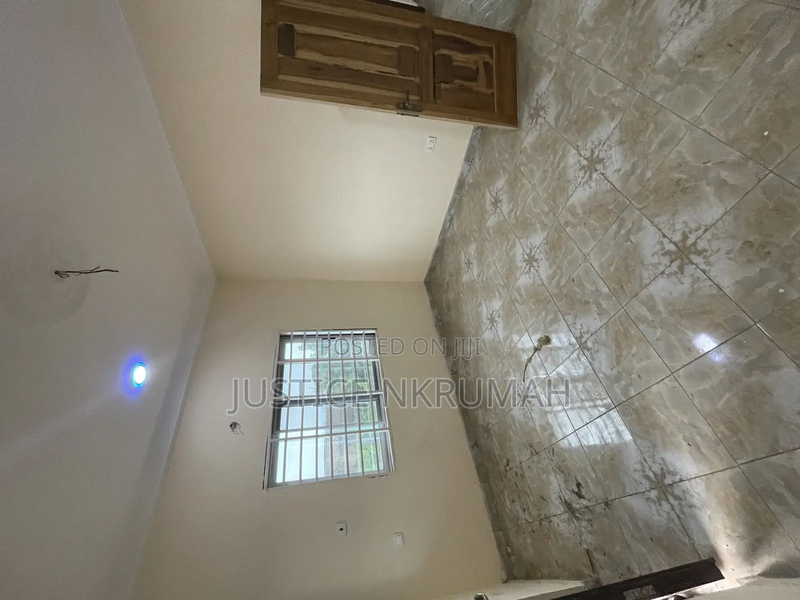 2bdrm Apartment in Mr Justice Estate, Bortiano for rent