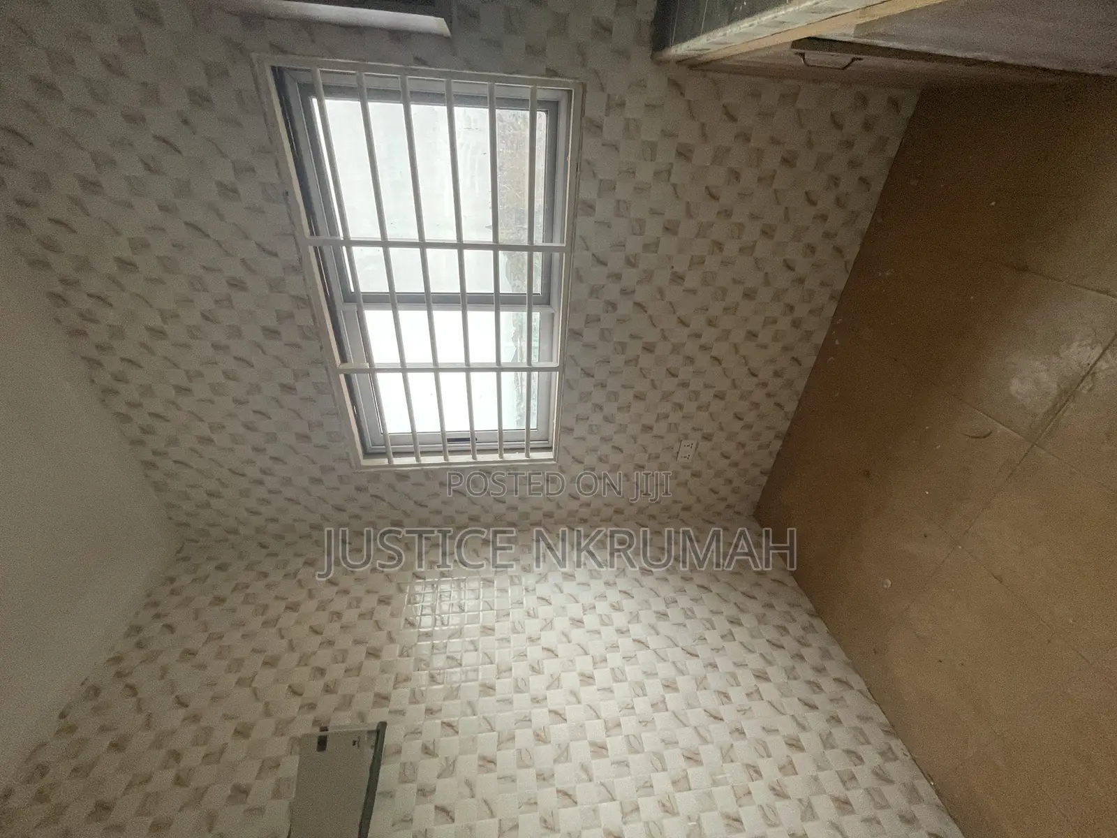 2bdrm Apartment in Mr Justice Estate, Bortiano for rent