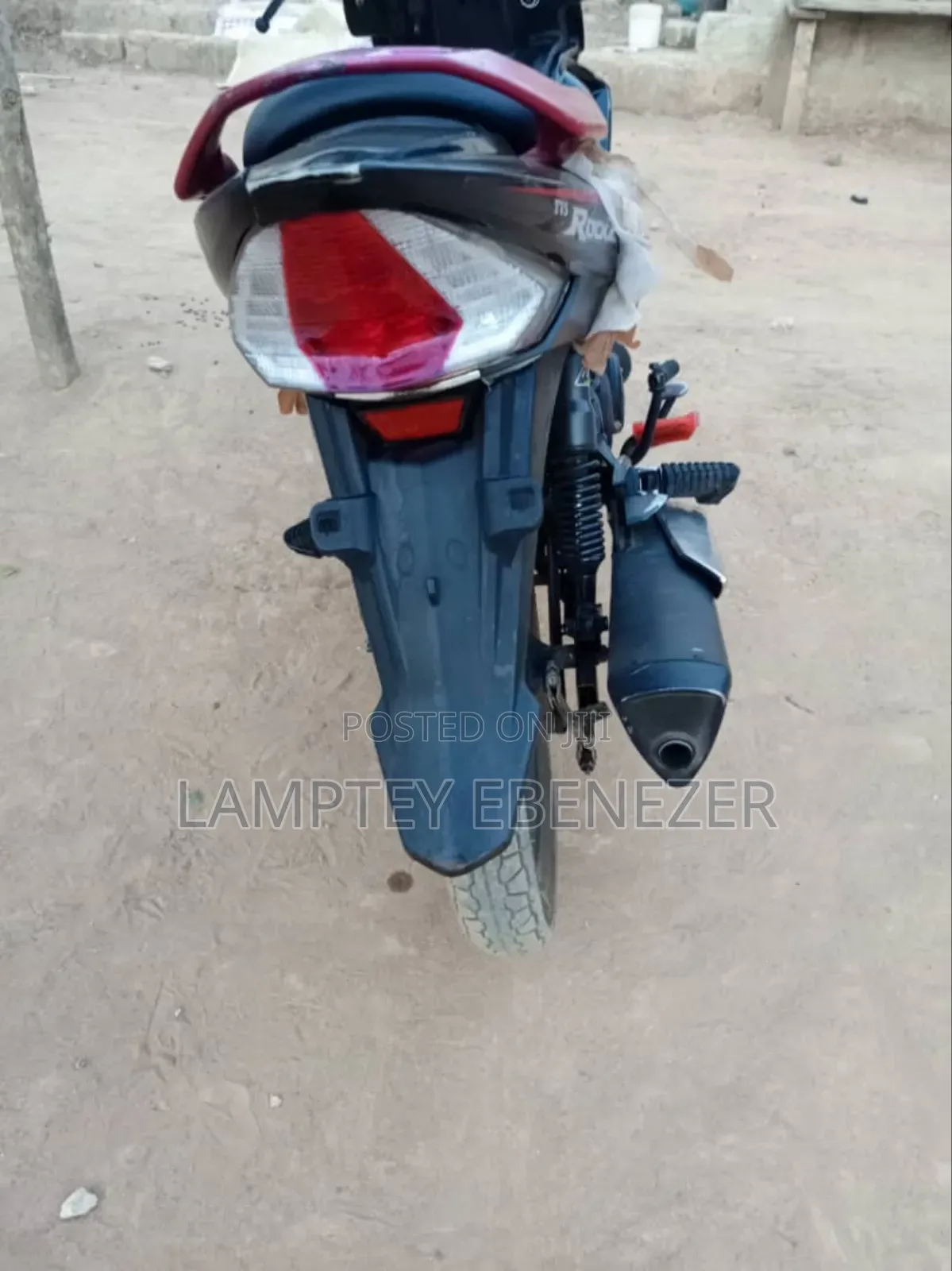 TVS HLX 125 2023 Red