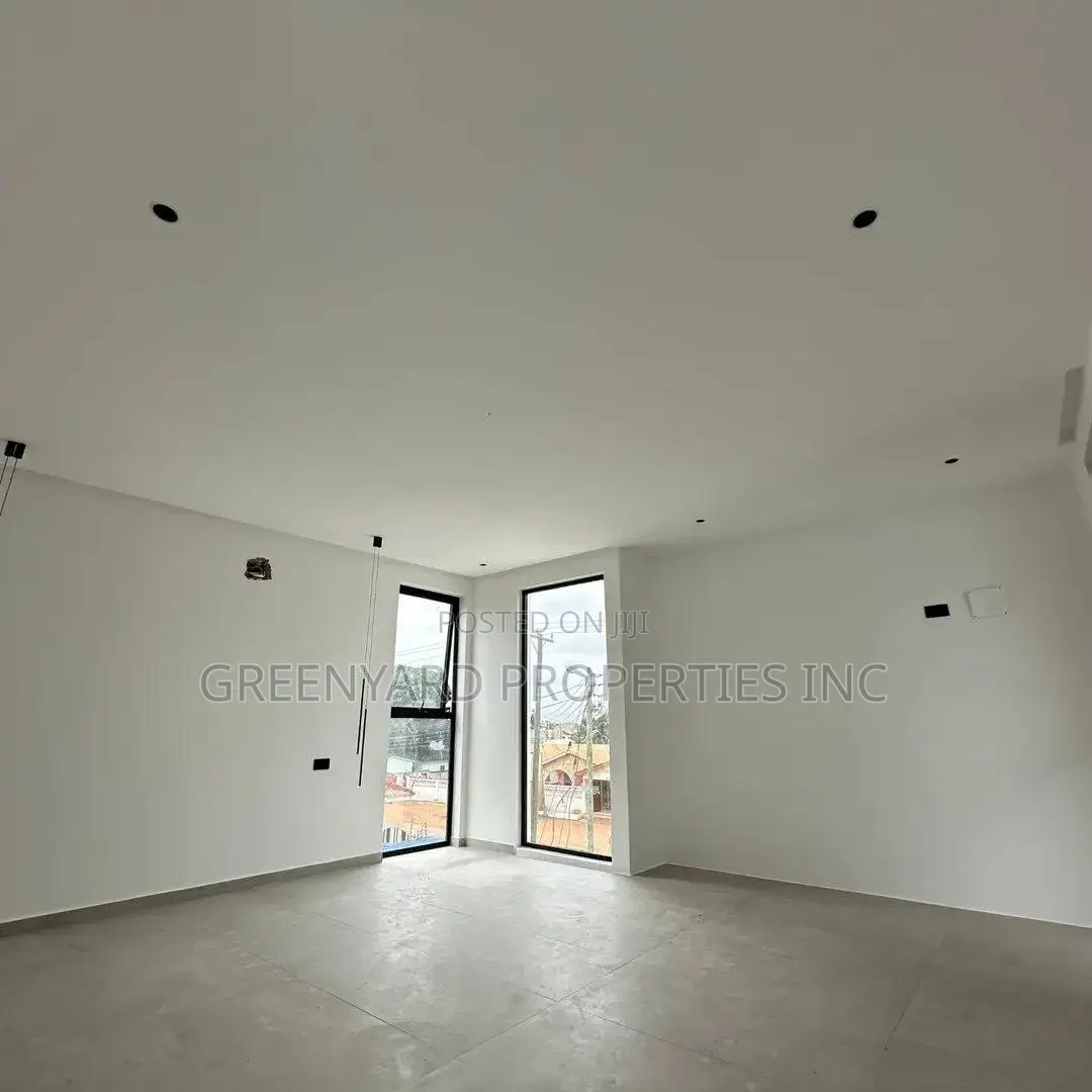 4bdrm House in Nanakrom, Ashaley Botwe for sale