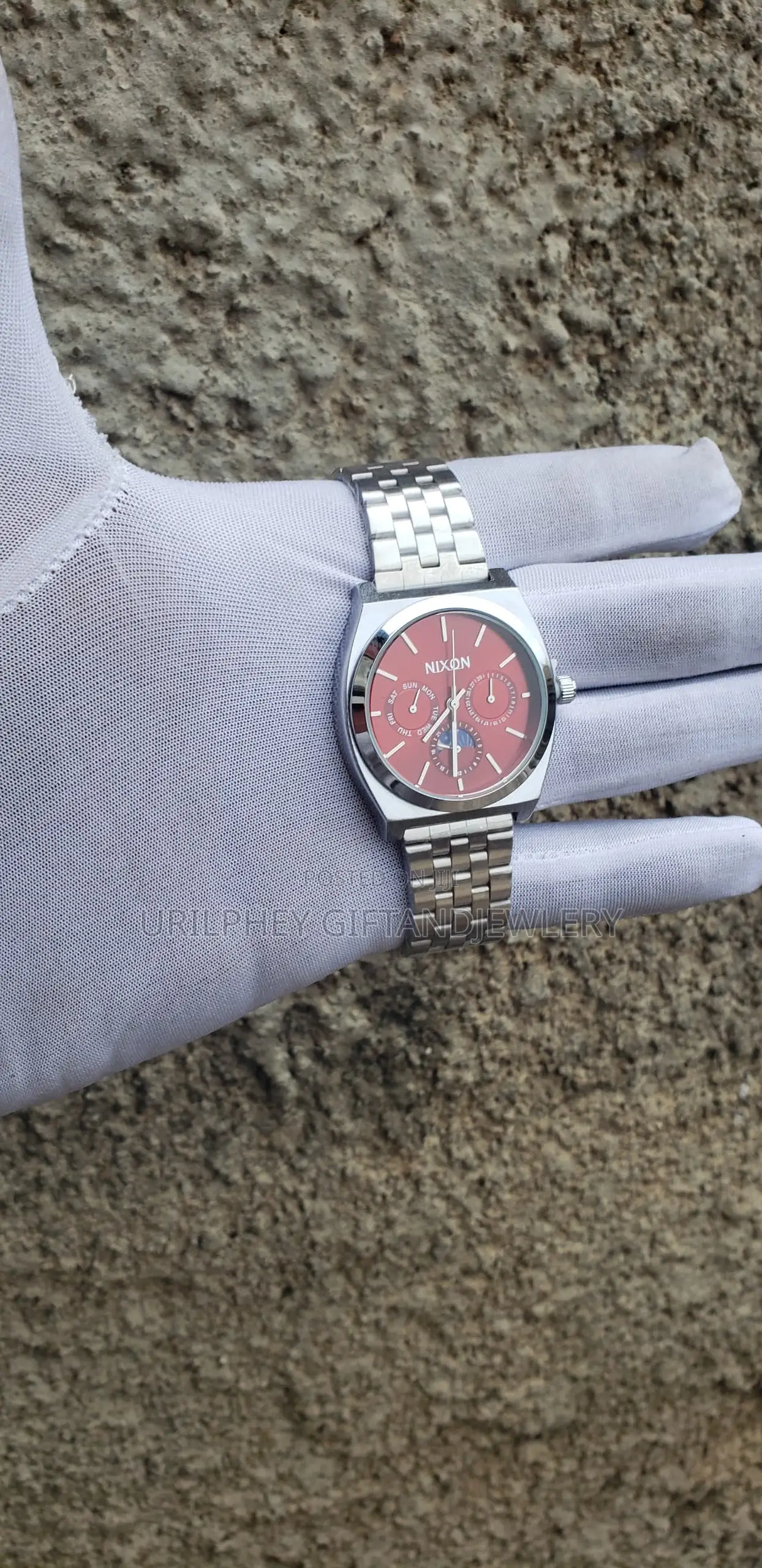 Nixon Watch