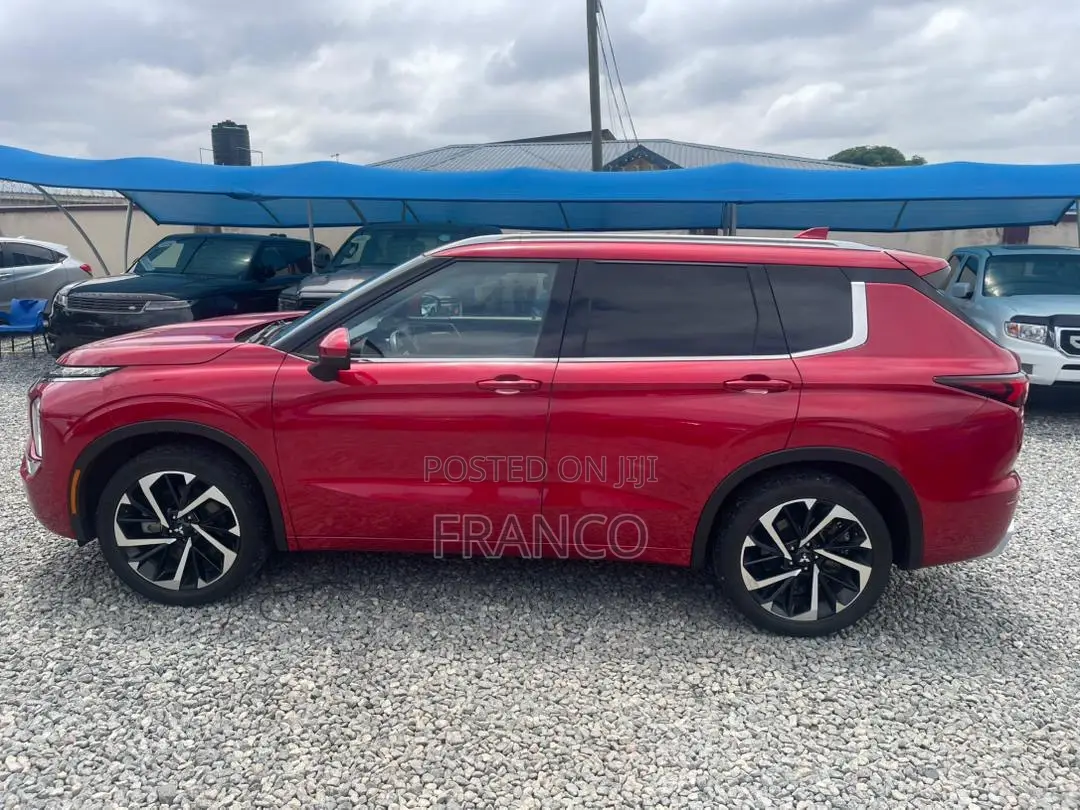 Mitsubishi Outlander SEL 2022 Red