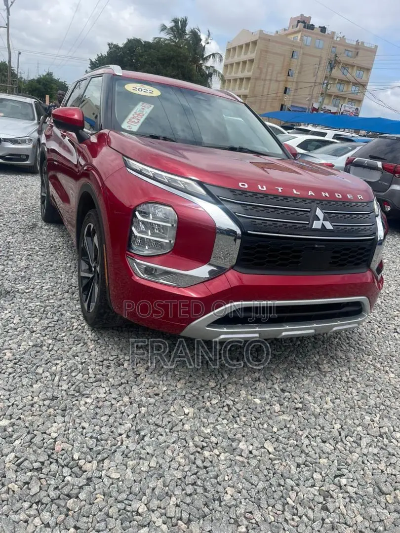 Mitsubishi Outlander SEL 2022 Red