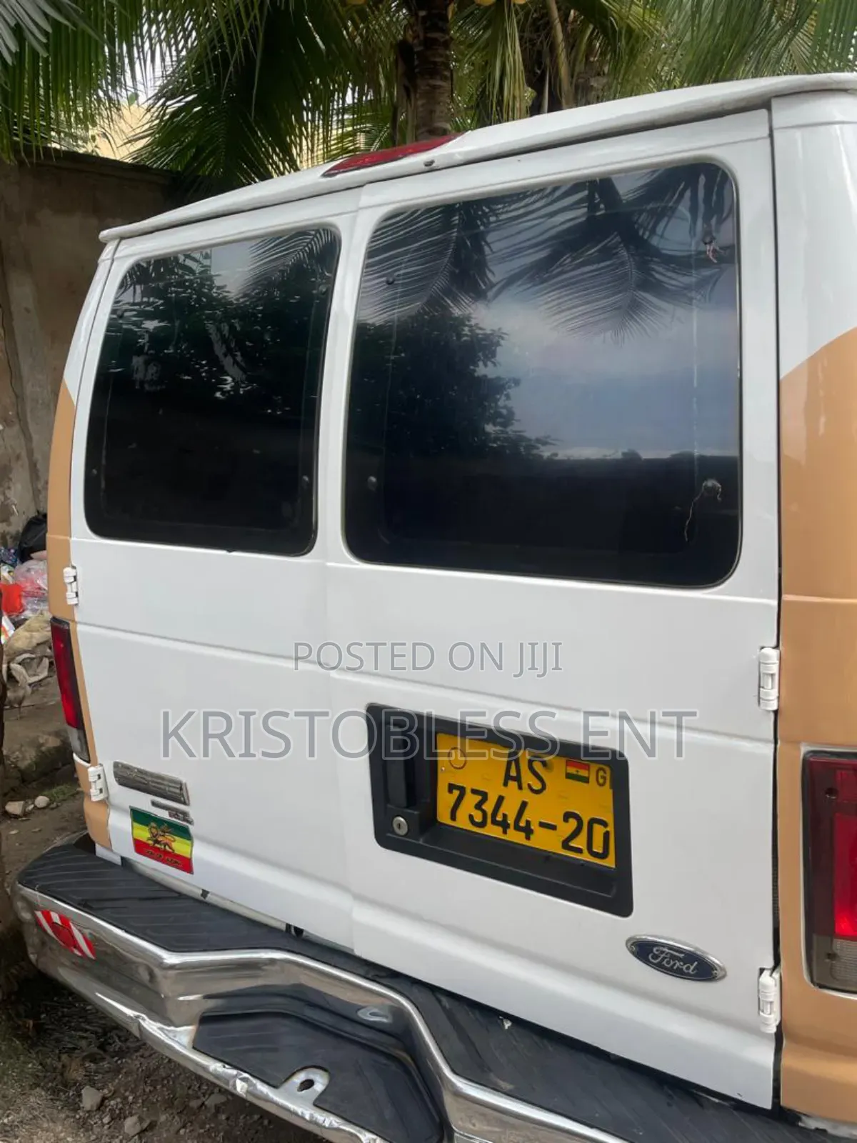Ford E350 2010 White