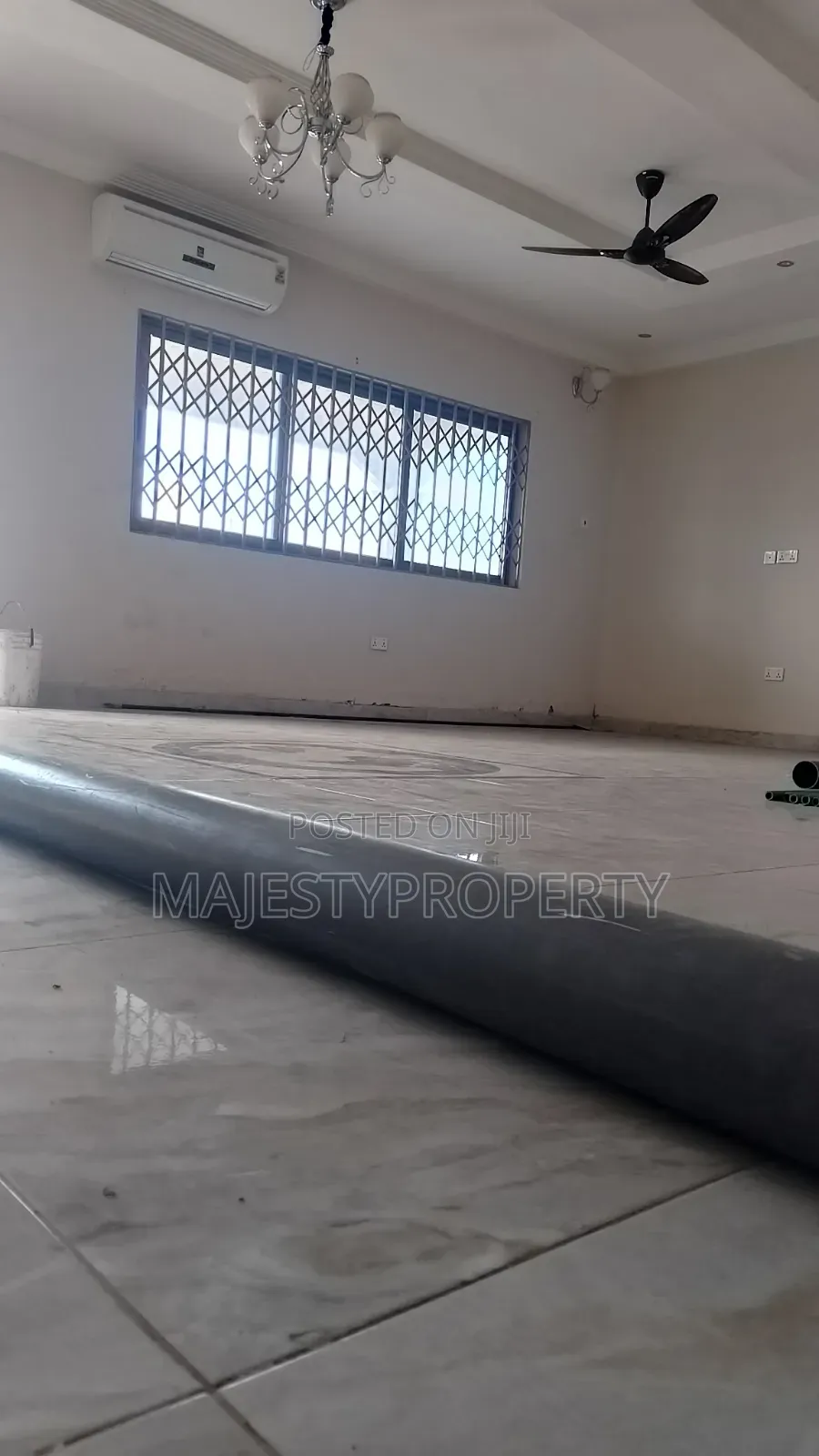 3bdrm House in Ashaley Botwe, School Junction for rent