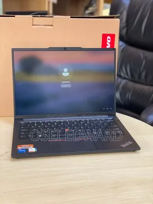 Laptop Lenovo ThinkPad E14 G5 24GB Intel Core I5 HDD+SSD 256GB