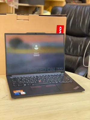 Laptop Lenovo ThinkPad E14 G5 24GB Intel Core I5 HDD+SSD 256GB