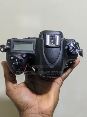 99% New Nikon D750