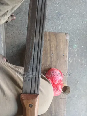 Crocodile Cutlass